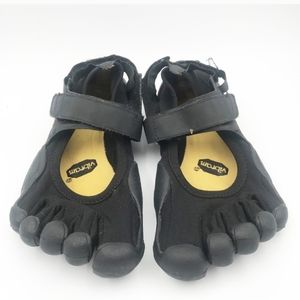 Women's Vibram FiveFingers Sprint Toe Shoes Size 6 US/36